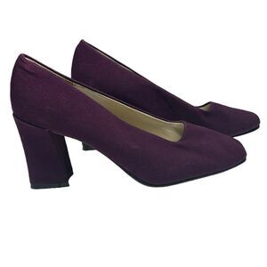 1980’s Vintage Jasmin Dark Purple Block Heels Closed Square Toe Leather Sole